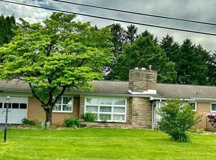 13 Endress Rd, Lebanon, PA 17042