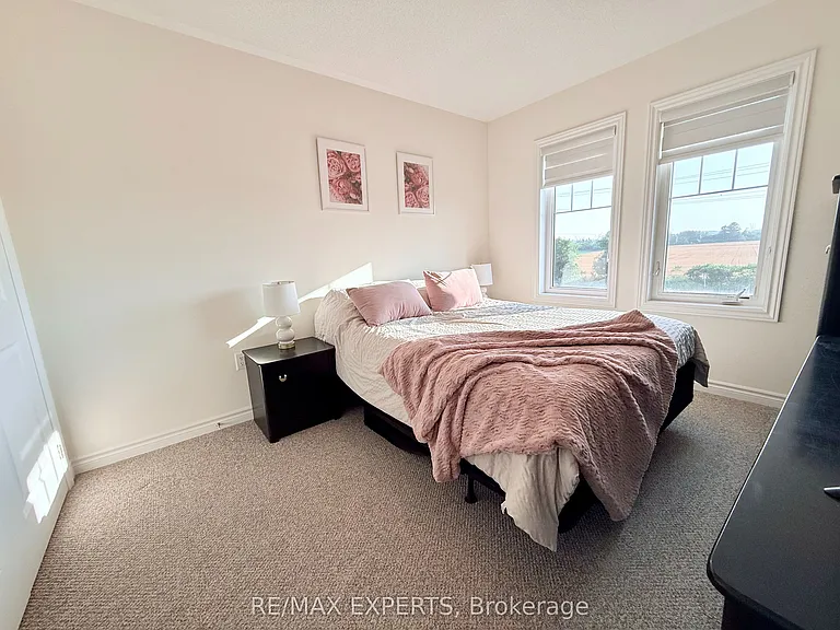 2229 Grainger Loop — Photo 20