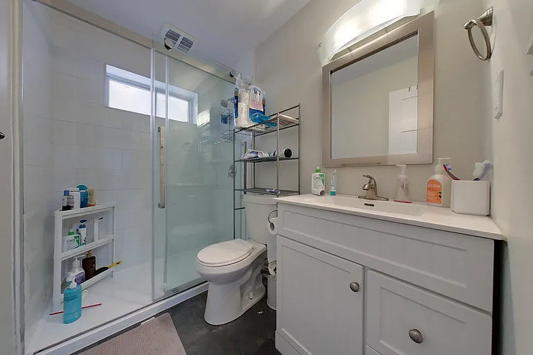 184 Sydenham St — Photo 13