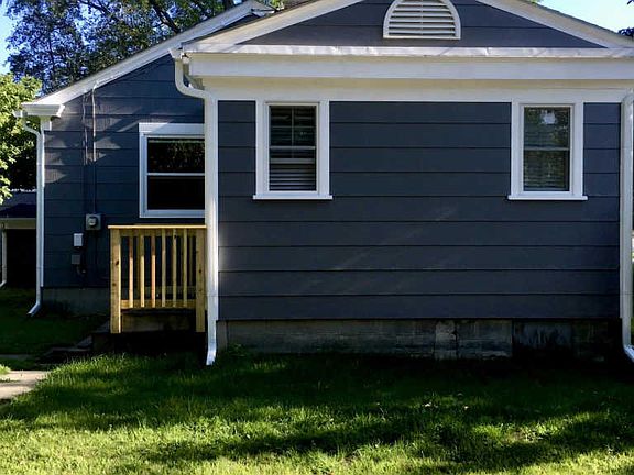 5th image of 388 College Ave