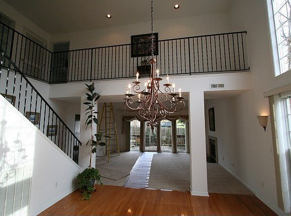 4th image of 102 Westin Parc