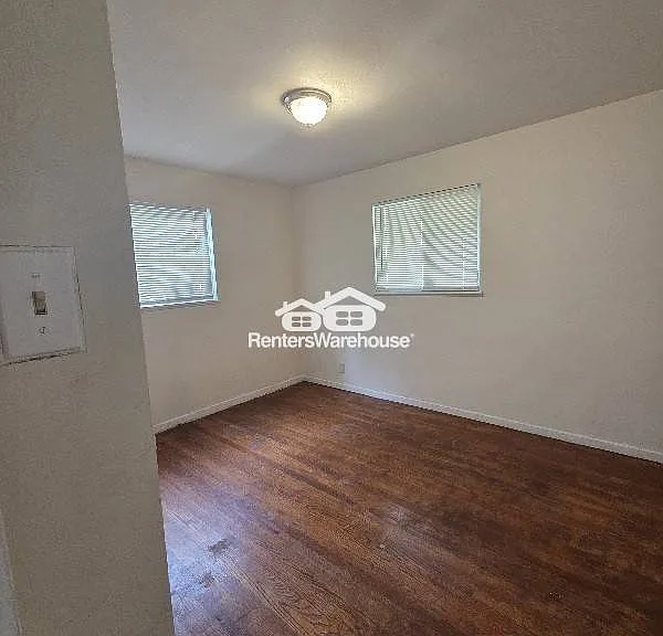 10732 Spring Garden Dr — Photo 17