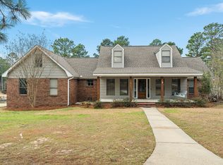 77 Baracuda Dr, Hattiesburg, MS 39402