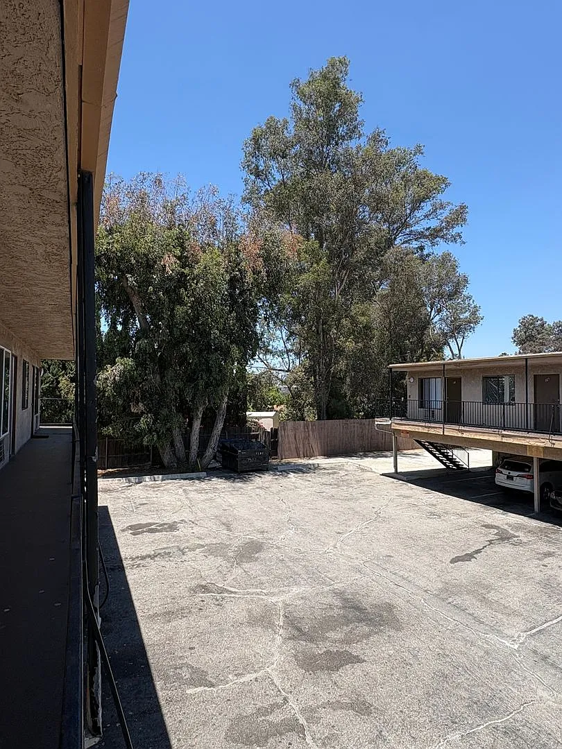 Woodman Apartments — Photo 3