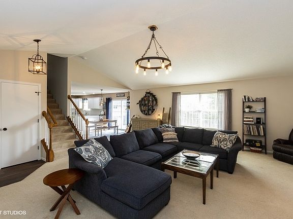 5th image of 1440 Velvet Ln