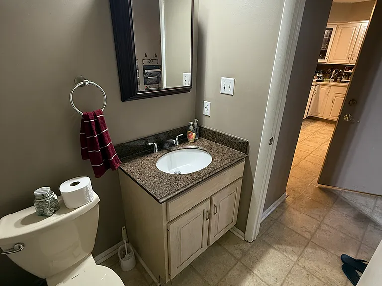 824 W Aaron Dr — Photo 26