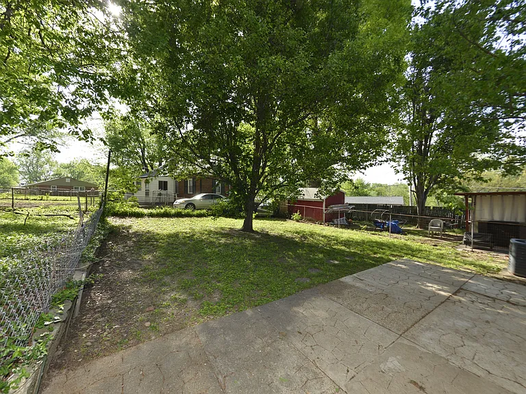 1275 N Florissant Rd — Photo 18