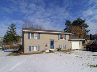 1604 Pinecrest Ave, Holmen, WI 54636