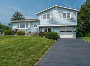 107 Skyview Dr, Liverpool, NY 13088