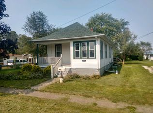 315 W 6th St, Gilman, IL 60938