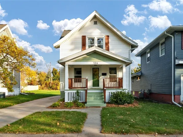 124 34th St NE, Cedar Rapids, IA 52402