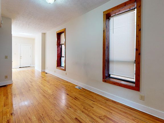5th image of 1369-1371 Indianola Ave #64807f05a
