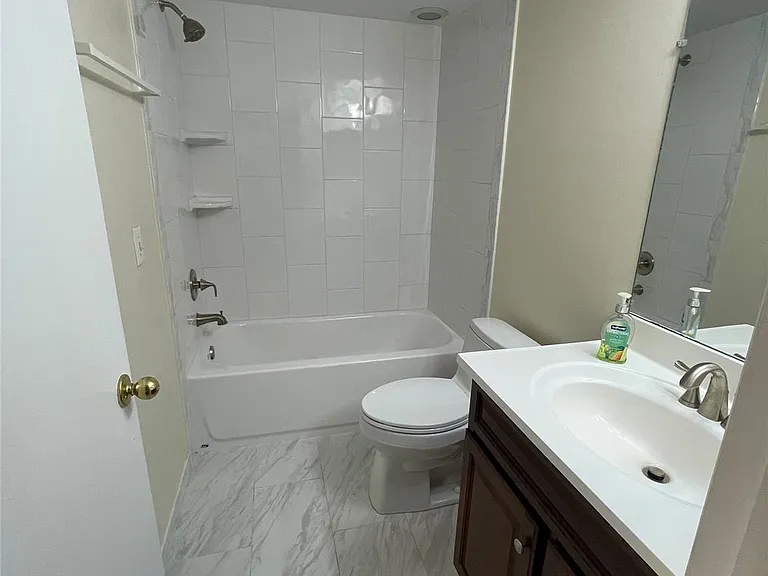 35300 Woodward Ave #404 — Photo 7