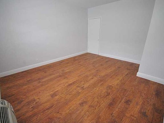 5th image of 7135 Carlyle Ave APT 4