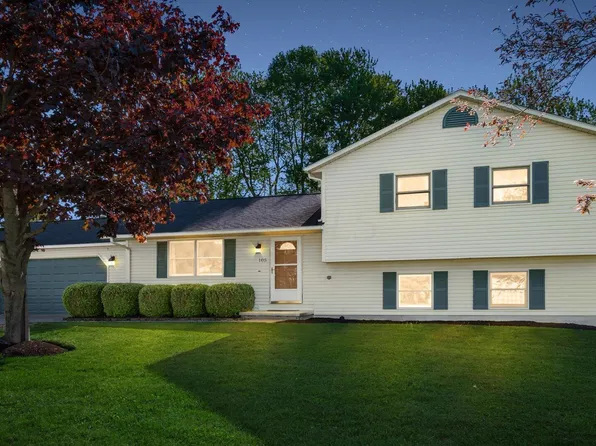 105 A K Wilson Dr, Somerset, OH 43783