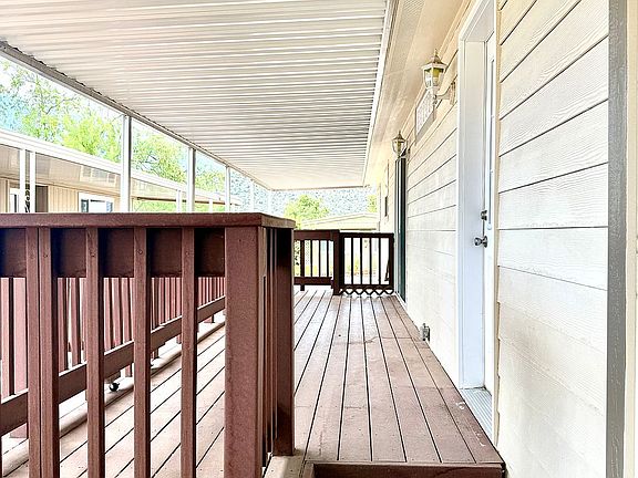 4th image of 205 Sunset Dr #115
