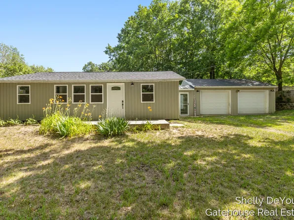 12454 Corstal St NE, Sand Lake, MI 49343