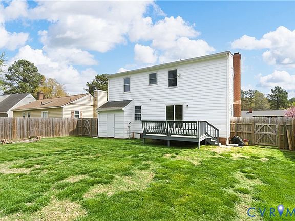 2nd image of 1318 Robindale Rd