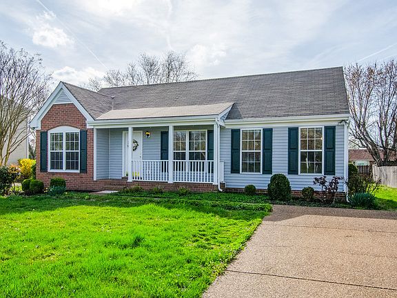3rd image of 2825 Sutherland Dr