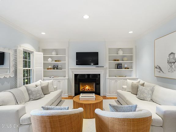 5th image of 59 Le Grande Ave APT 11
