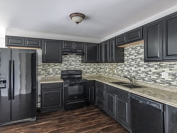 Affordable 4 Bedroom Rental in Atlanta GA 1607 Ralph David Abernathy Blvd