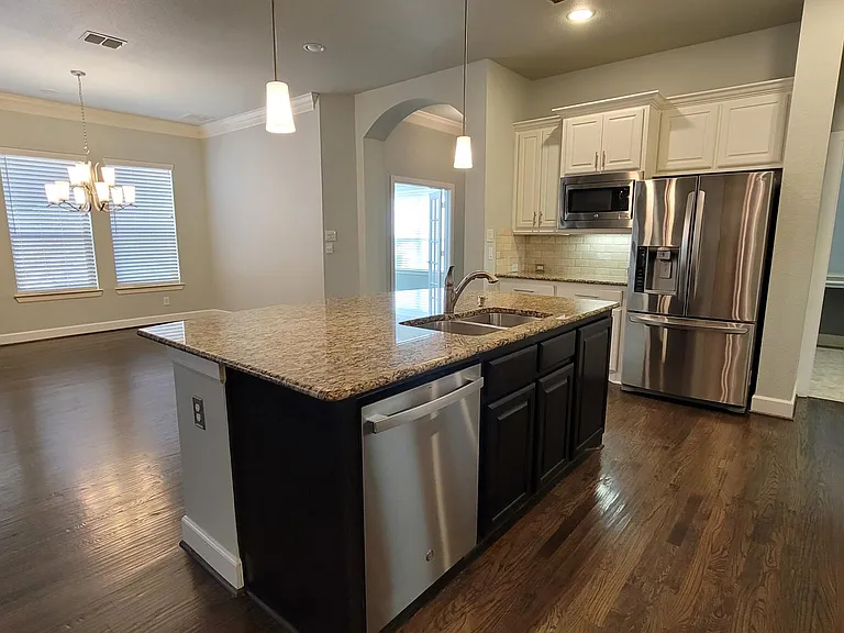 2621 Hundred Knights Dr — Photo 9