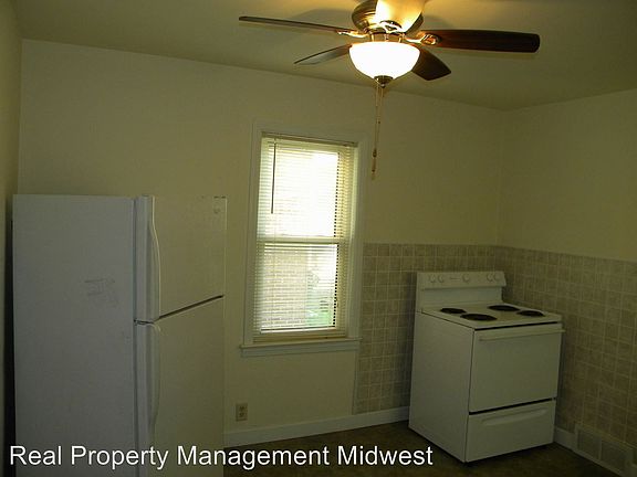 3rd image of 750 W 4th St