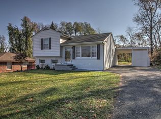 3026 Roberts Rd SW, Roanoke, VA 24014