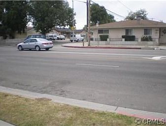 3rd image of 1404 W 223rd St