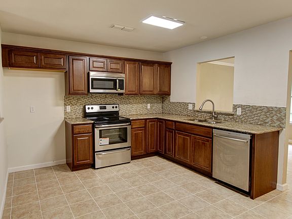 4th image of 1554 Lorelei Ln