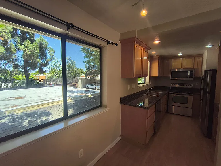 2827 Monument Blvd #24 — Photo 24