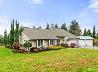 126 Riverview Dr, Chehalis, WA 98532