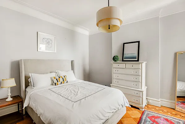 Rented by Compass | media 9