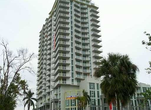 3rd image of 275 NE 18th St APT 1608