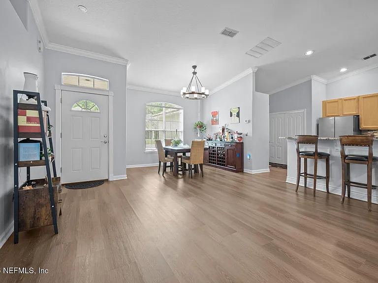 8575 Crooked Tree Dr — Photo 4