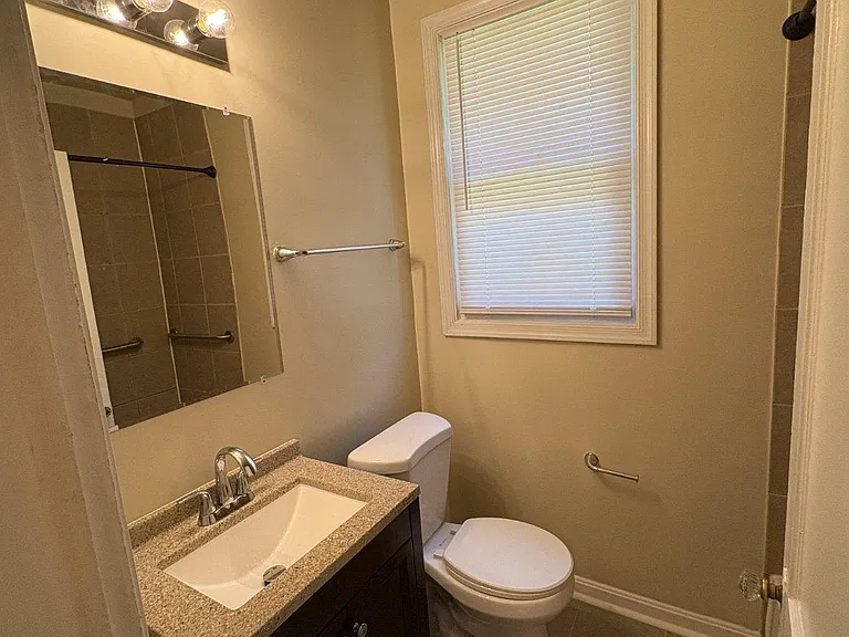 312 34th St SE #1 — Photo 5