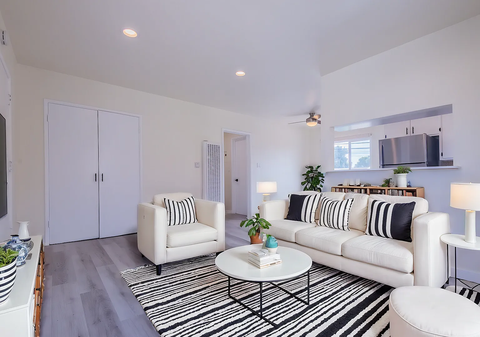Pullman Lane Residences — Photo 2