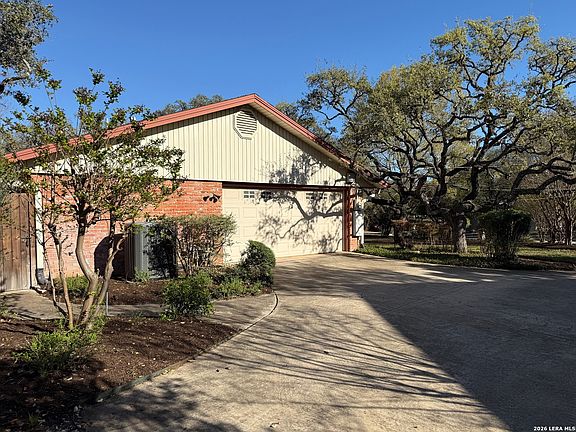 4th image of 105 ridge trail