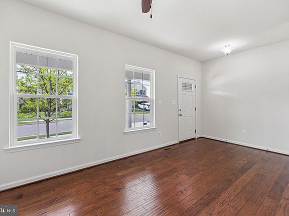 4th image of 102 Lattice Dr