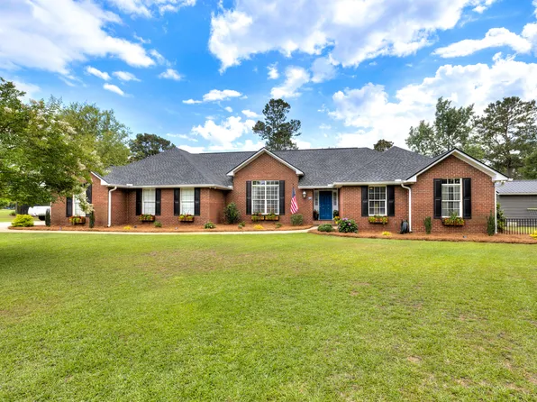 1607 Heritage Dr, Manning, SC 29102