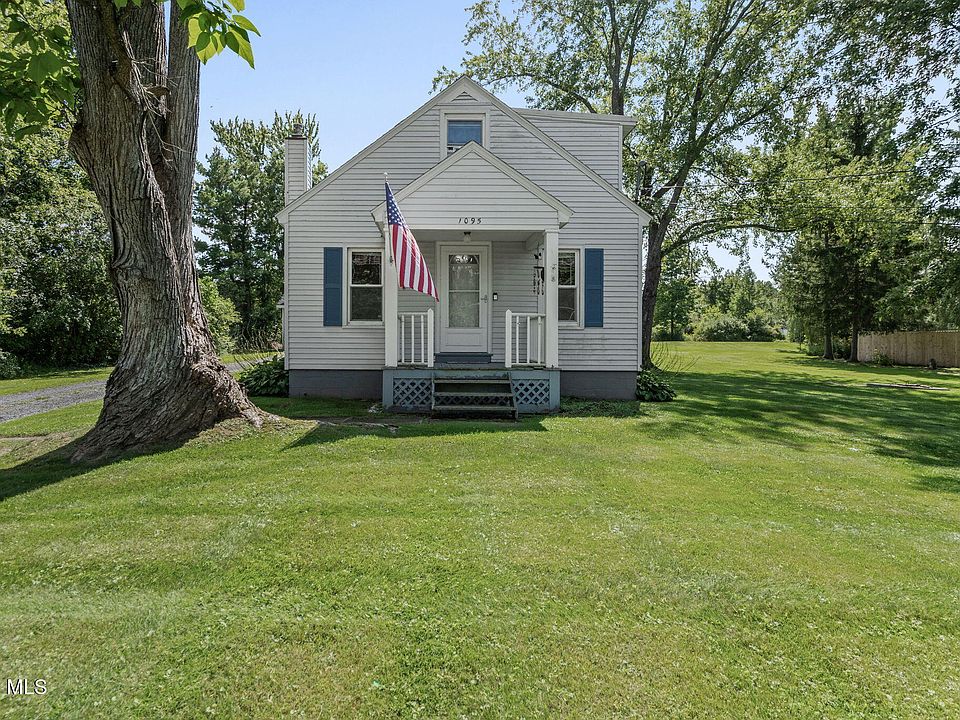 1st image of 1095 Township Road