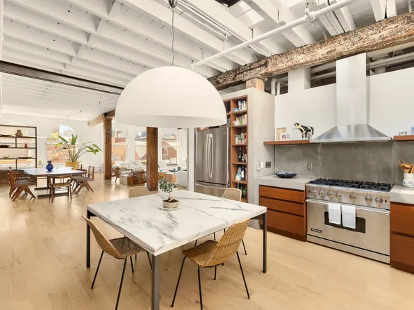 184 Grand Street image 5 of 11