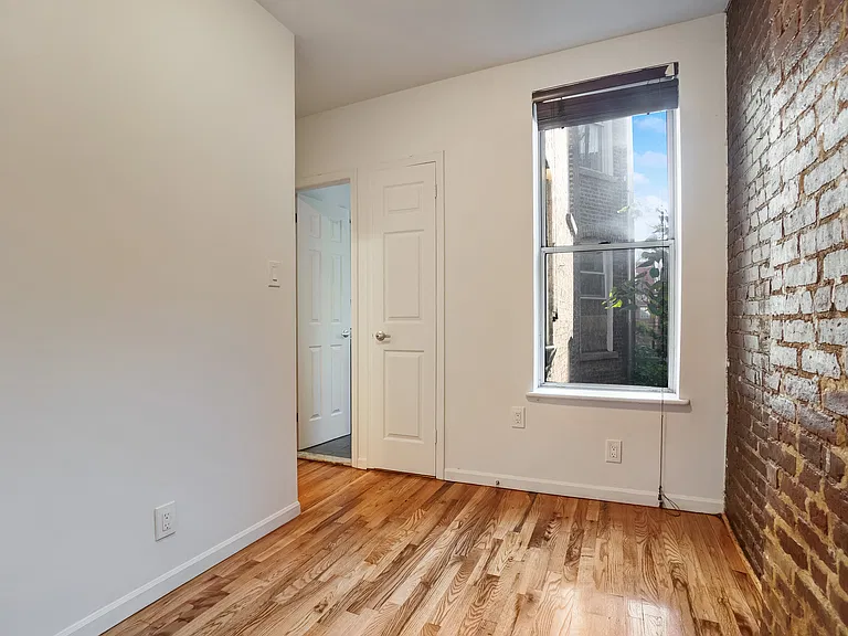 364 W 51st St #4W — Photo 5