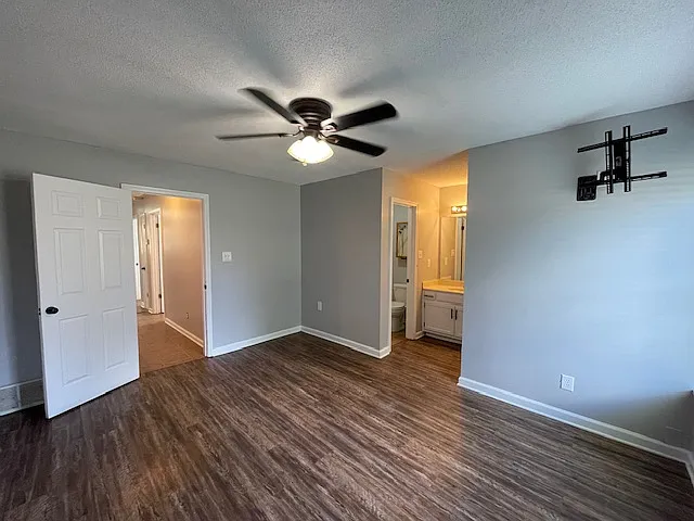 6895 Northknoll Ave — Photo 16