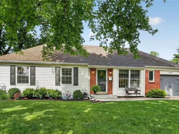 9640 Hayes St, Overland Park, KS 66212