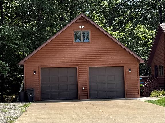 2nd image of 85 Knob Ct