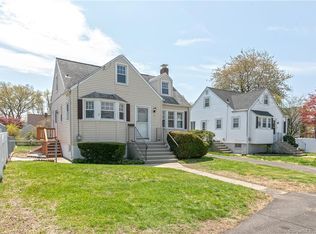 35 Fairlea Ave, Stratford, CT 06614