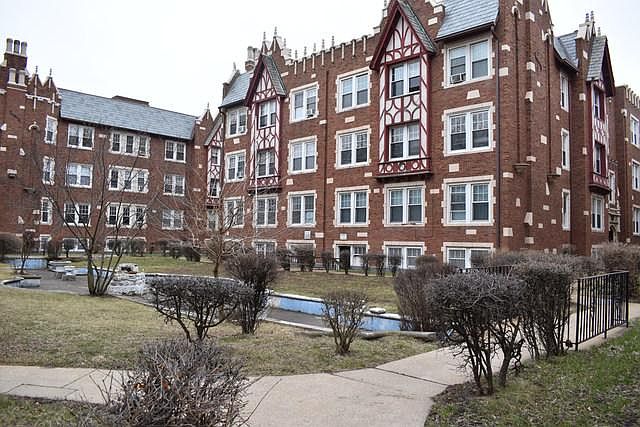1st image of 4844 1/2 S Drexel Blvd #2E