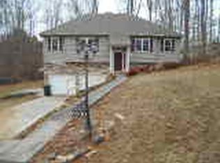 6530 Blazingwood Dr, Pfafftown, NC 27040