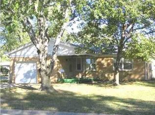 1900 E 53rd St S, Wichita, KS 67216